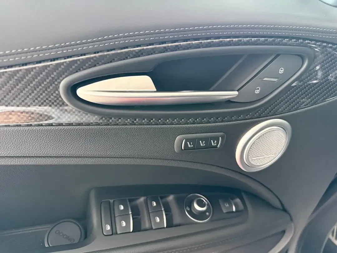 Alfa Romeo Stelvio Q4 Quadrifoglio - Thumbnail 10