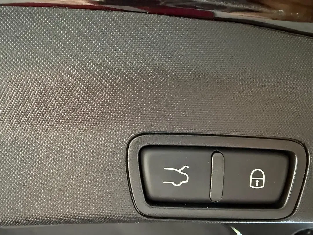Alfa Romeo Stelvio Q4 Quadrifoglio - foto 13