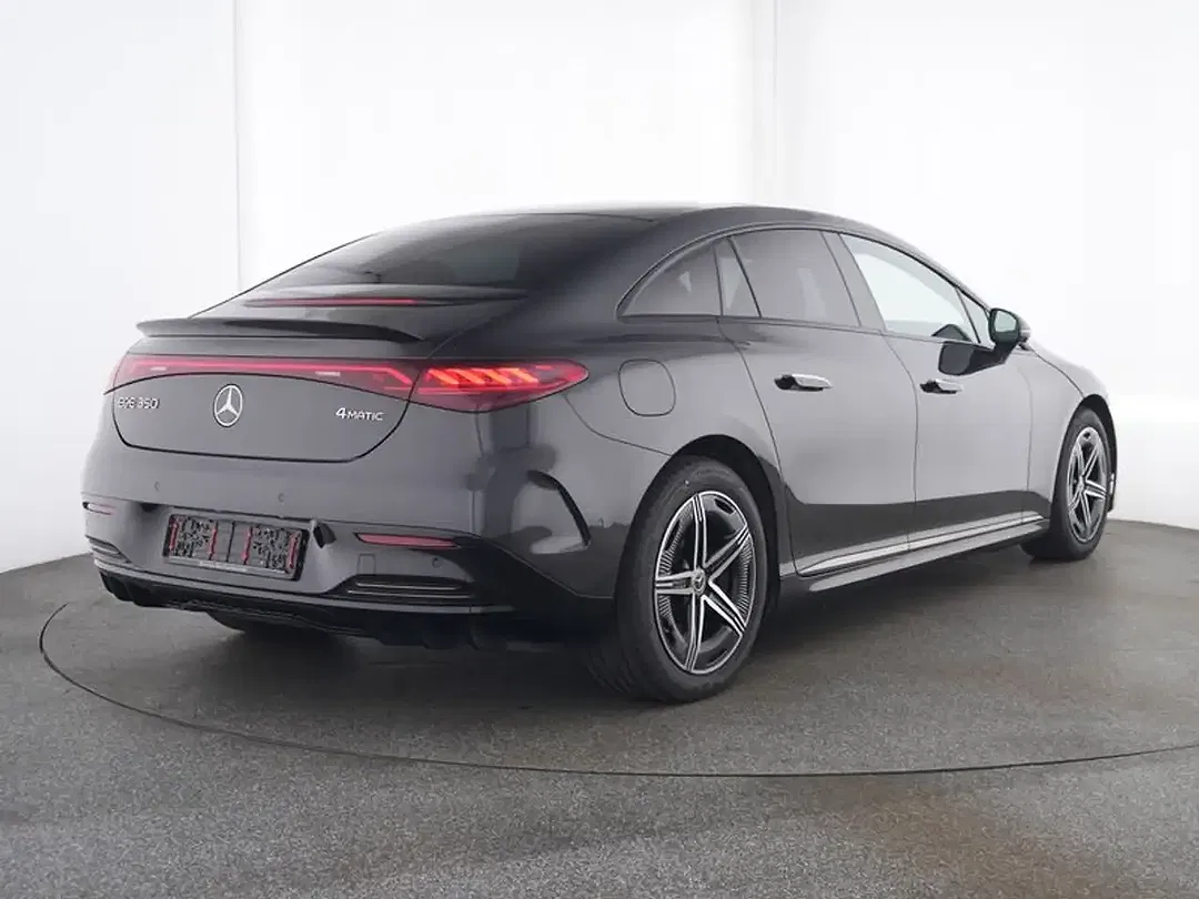 Mercedes-Benz EQE 350 4MATIC AIRMATIC AMG Line Night - Thumbnail 3