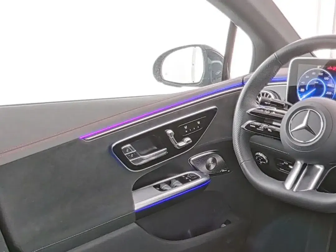 Mercedes-Benz EQE 350 4MATIC AIRMATIC AMG Line Night - Thumbnail 8