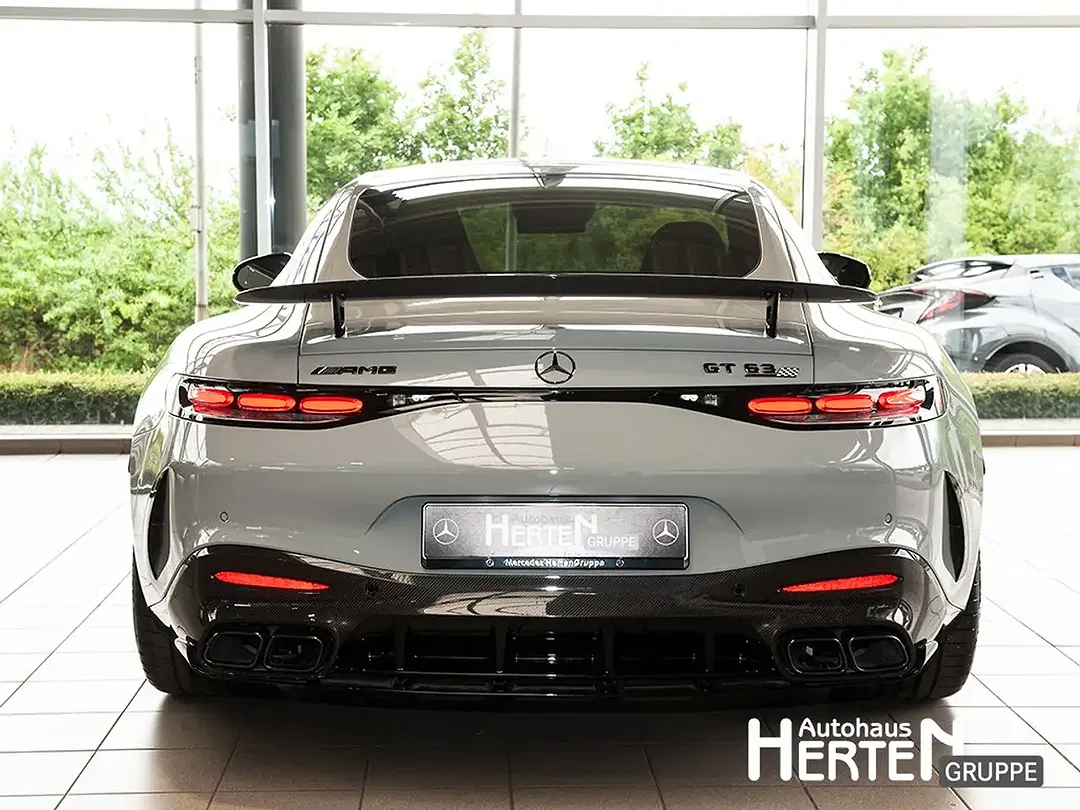 Mercedes-Benz AMG GT 63 4MATIC Pro Night - Thumbnail 4