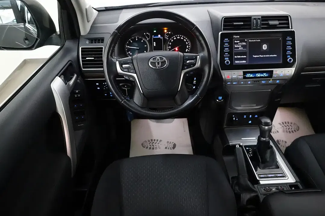 Toyota Land Cruiser Comfort - Thumbnail 11