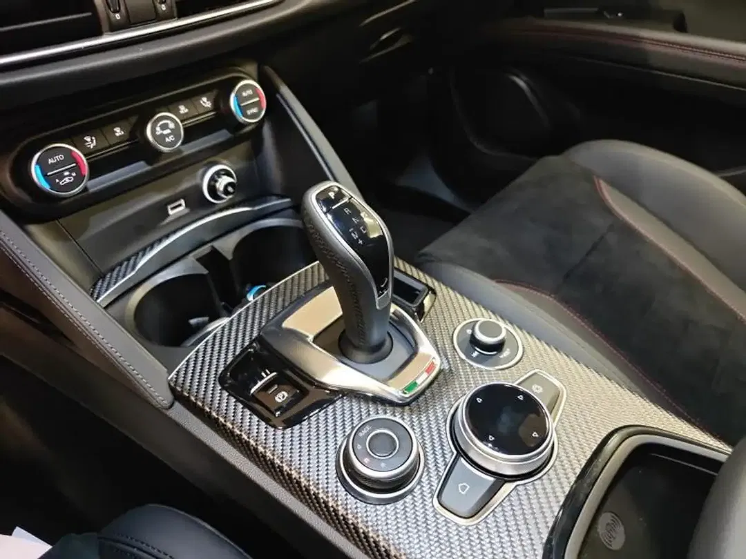 Alfa Romeo Stelvio Quadrifoglio Collezione - Thumbnail 14