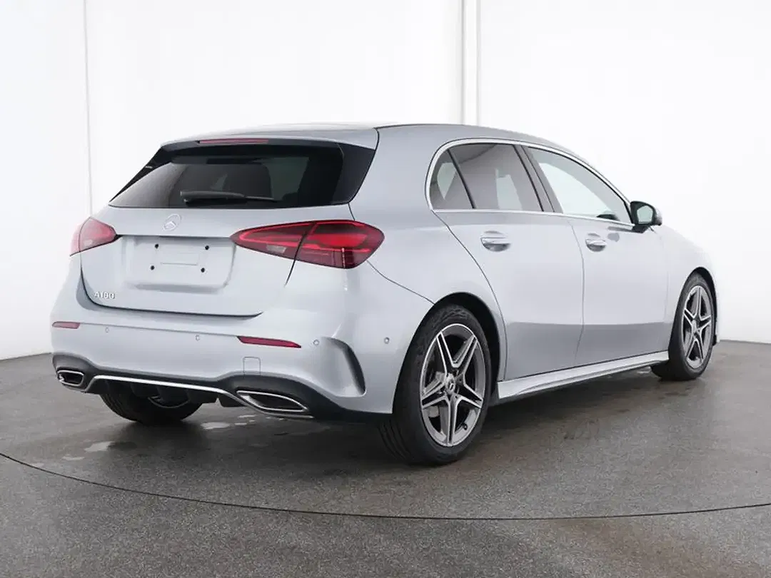 Mercedes-Benz A 180 AMG - Thumbnail 3