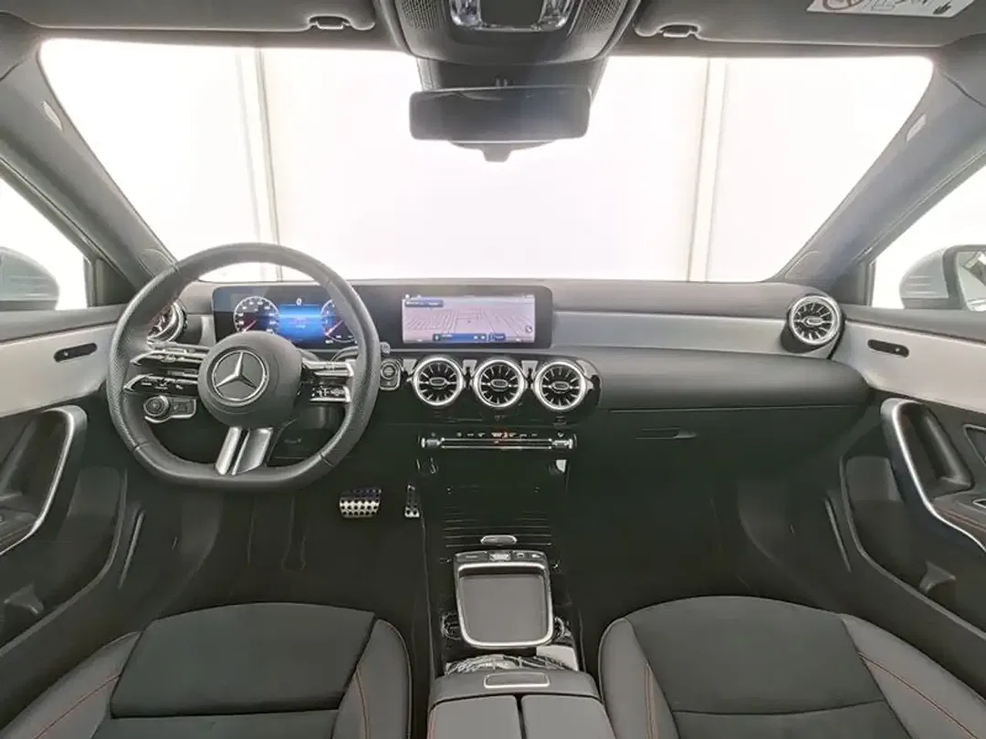 Mercedes-Benz A 180 AMG - Thumbnail 6