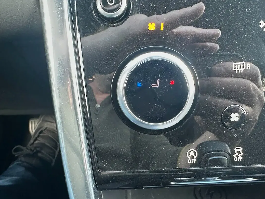 Land Rover Discovery 4x4 Sport SE - Thumbnail 10