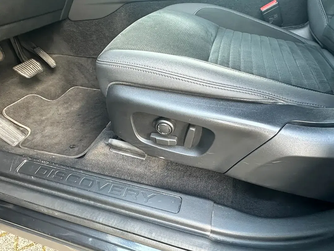 Land Rover Discovery 4x4 Sport SE - Thumbnail 14