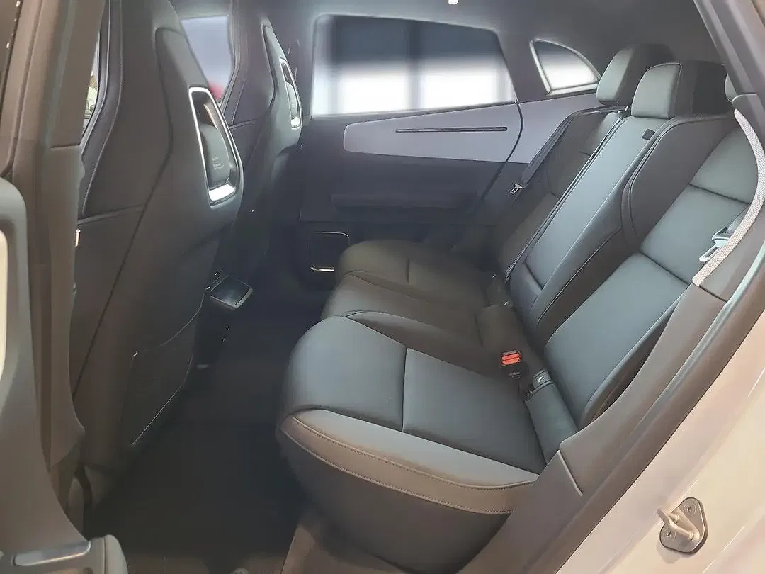 Polestar 4 Long Range Pilot Plus - Thumbnail 10