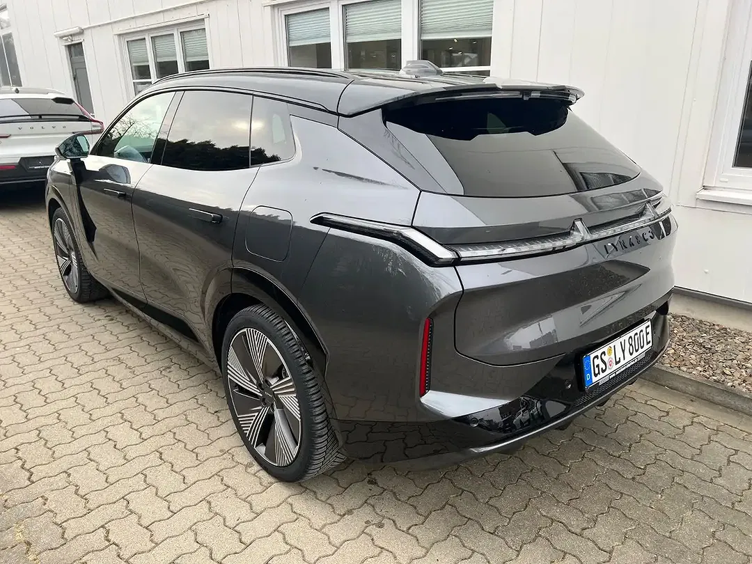 Lynk & Co 08 - Thumbnail 5