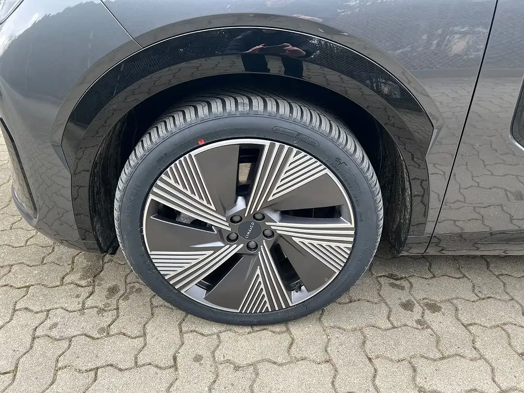 Lynk & Co 08 - Thumbnail 8