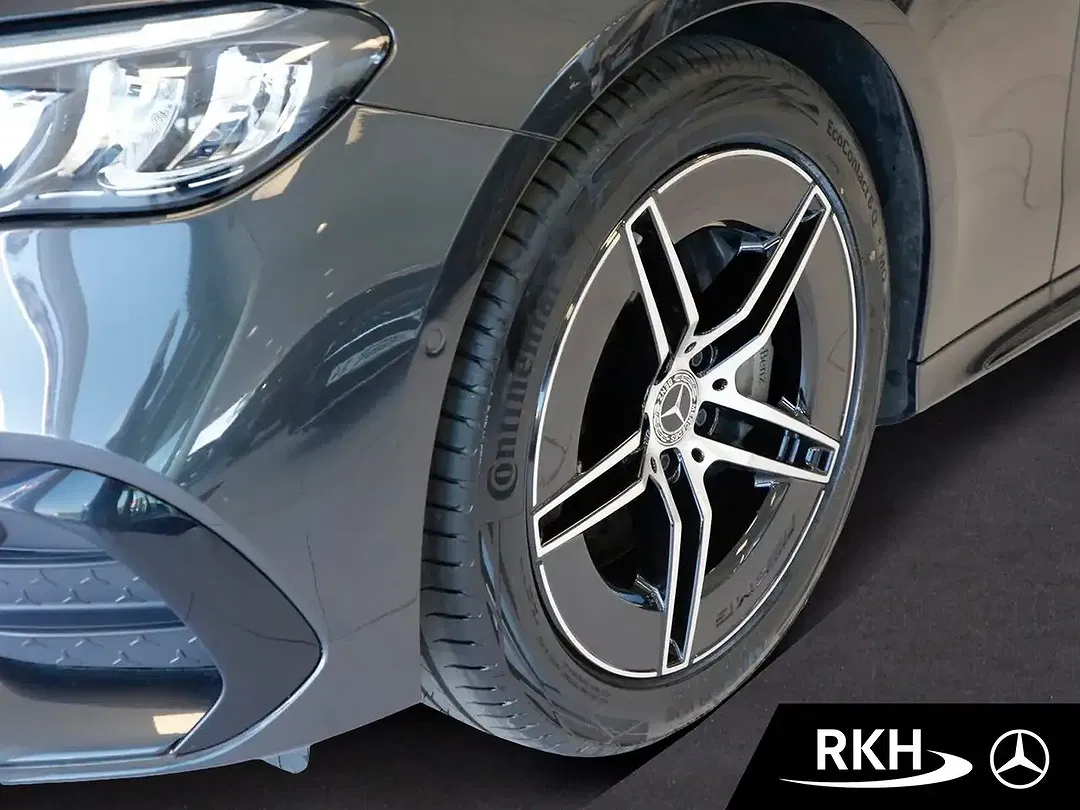 Mercedes-Benz E 220 AMG - Thumbnail 5