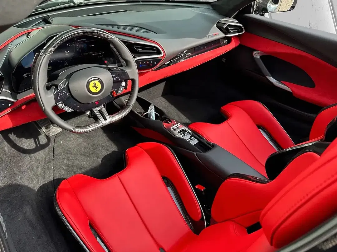 Ferrari 296 GTS - Thumbnail 11