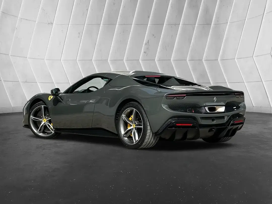 Ferrari 296 GTS - Thumbnail 5