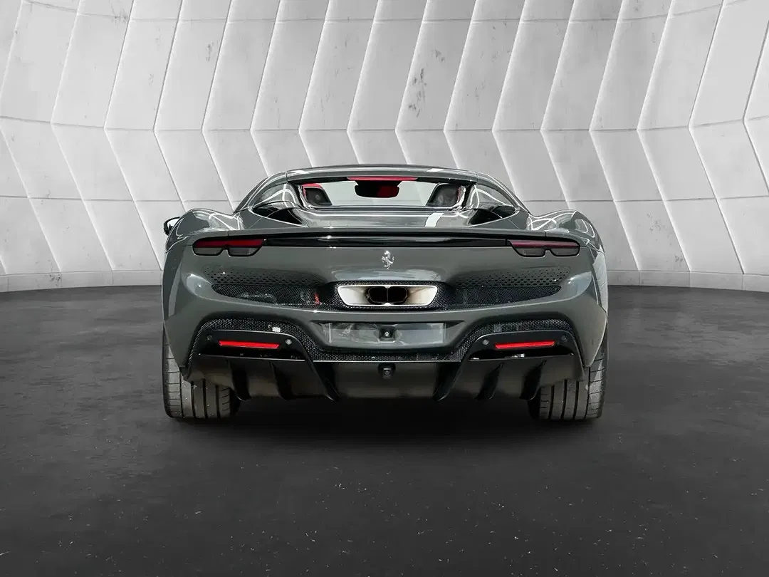 Ferrari 296 GTS - Thumbnail 7