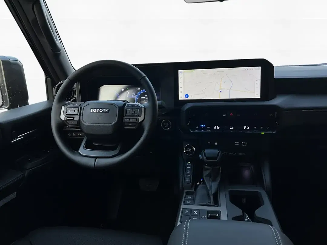 Toyota Land Cruiser 2.8 Hybrid Executive - Thumbnail 10