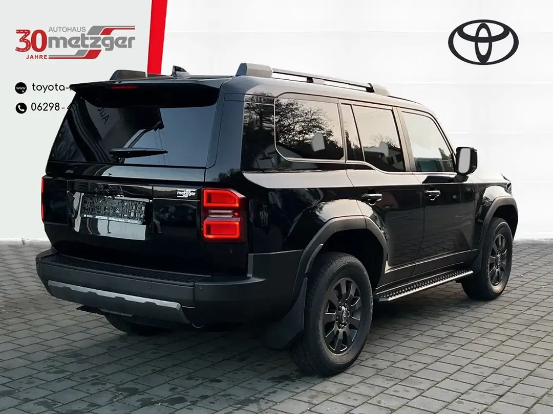 Toyota Land Cruiser 2.8 Hybrid Executive - Thumbnail 3