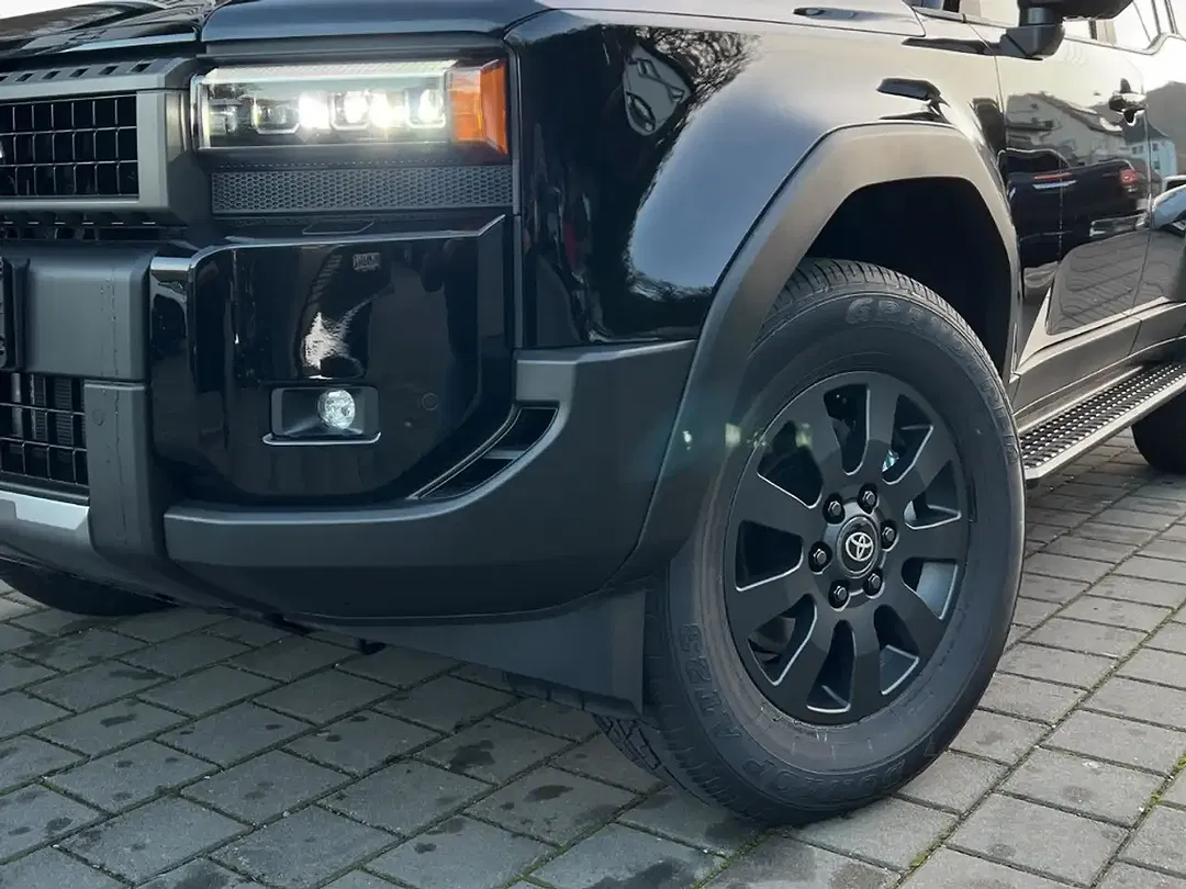 Toyota Land Cruiser 2.8 Hybrid Executive - Thumbnail 7