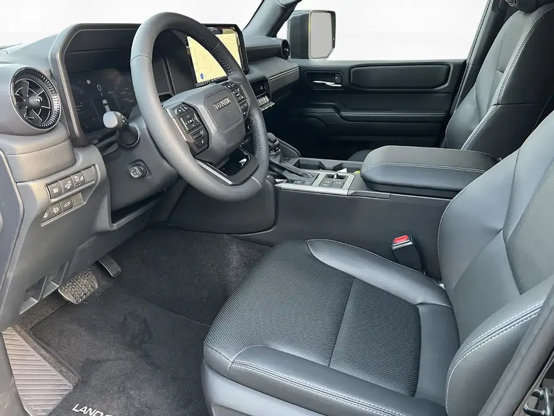 Toyota Land Cruiser 2.8 Hybrid Executive - Thumbnail 8