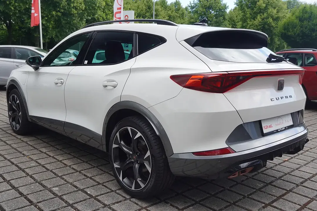 CUPRA Formentor 1.4 PHEV DSG - Thumbnail 2