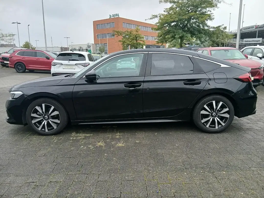 Honda Civic Hybrid e:HEV - Thumbnail 3