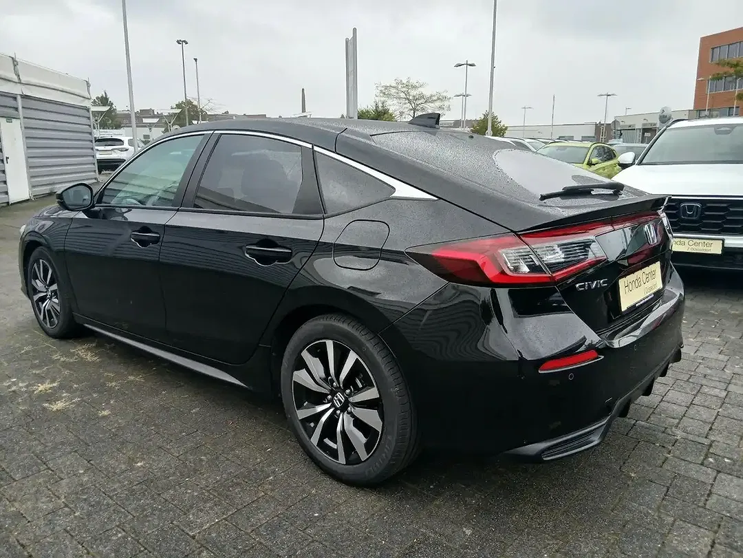 Honda Civic Hybrid e:HEV - Thumbnail 5