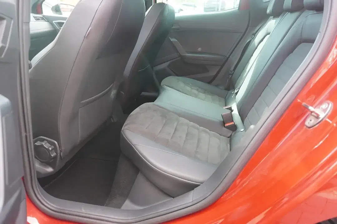 SEAT Ibiza 1.0 TSI FR Black Edition - Thumbnail 9
