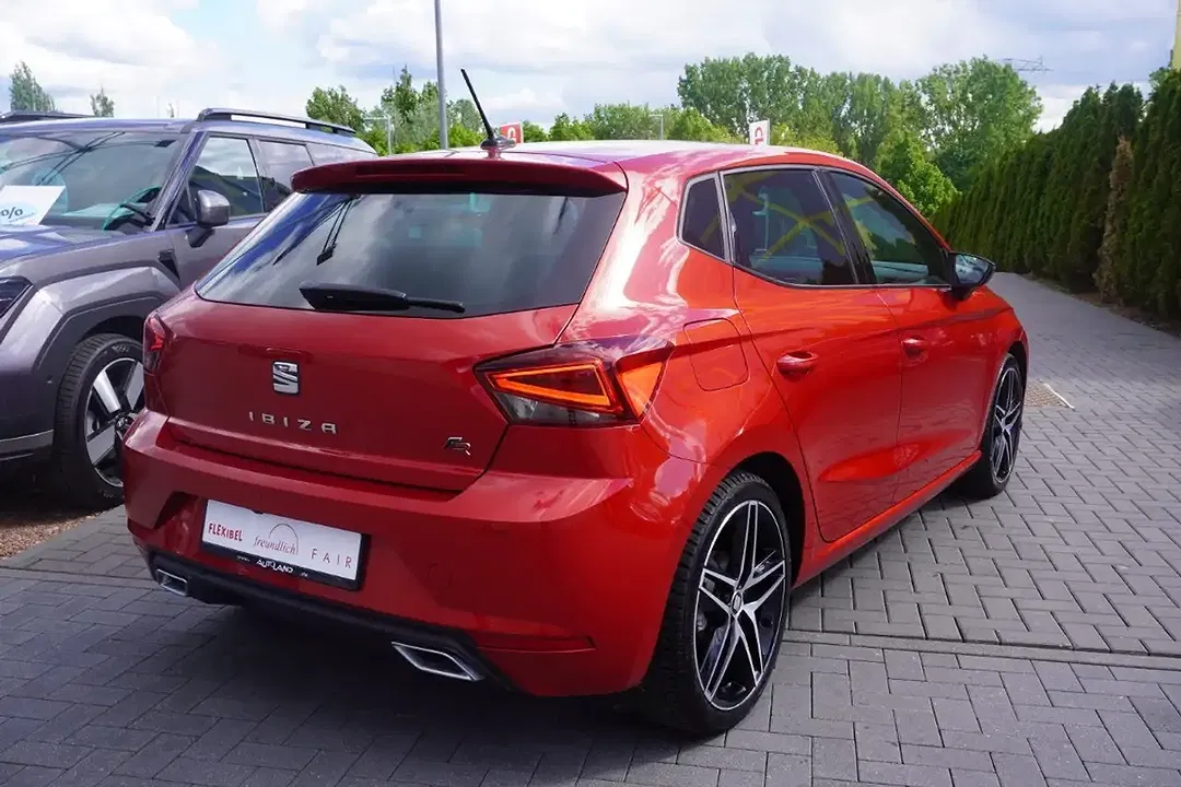 SEAT Ibiza 1.0 TSI FR Black Edition - Thumbnail 4
