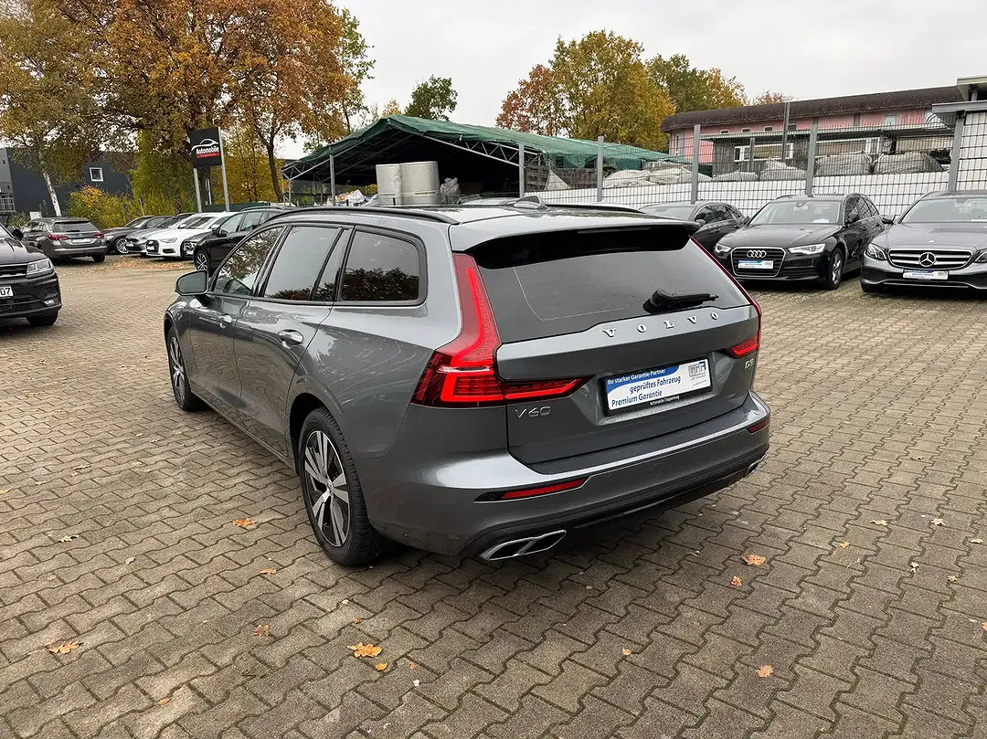 Volvo V60 D3 Geartronic Momentum Core - Thumbnail 3