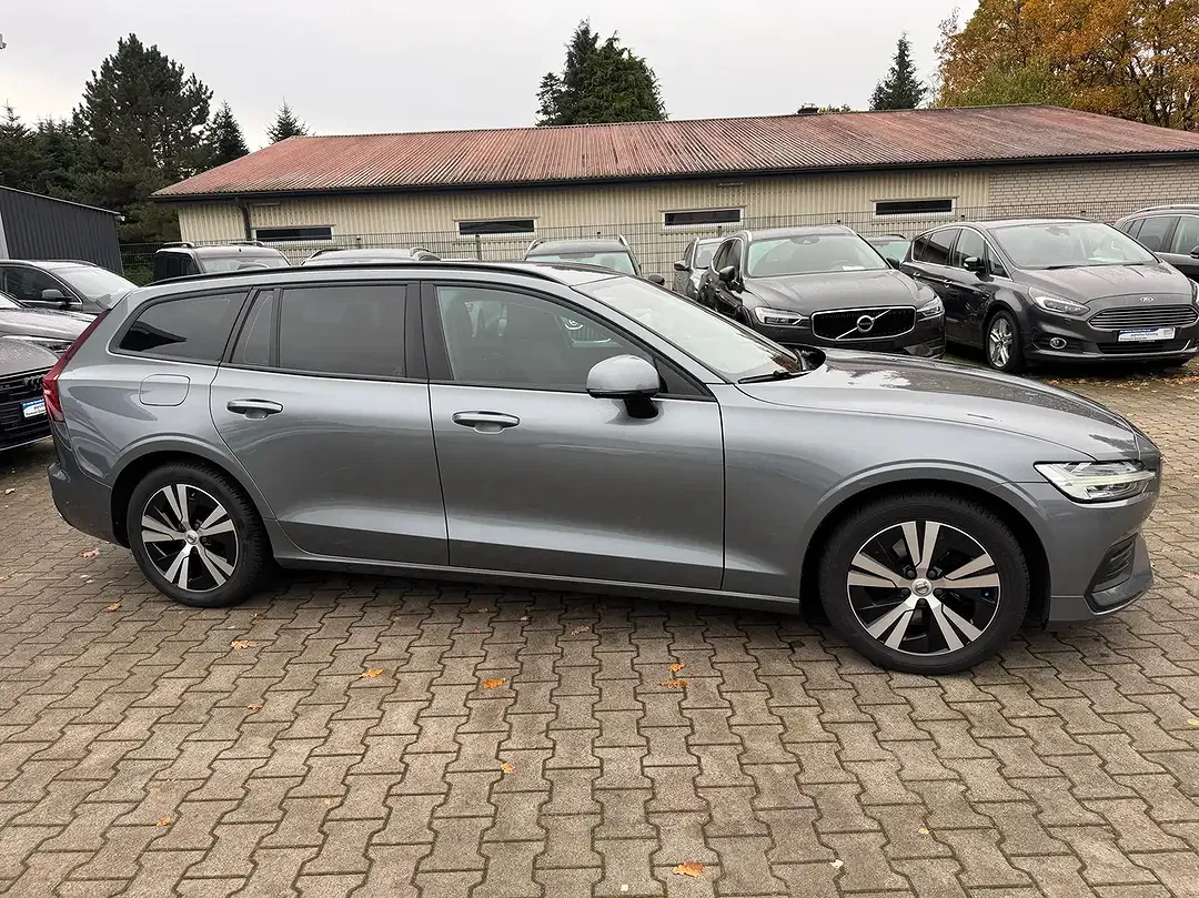 Volvo V60 D3 Geartronic Momentum Core - Thumbnail 6