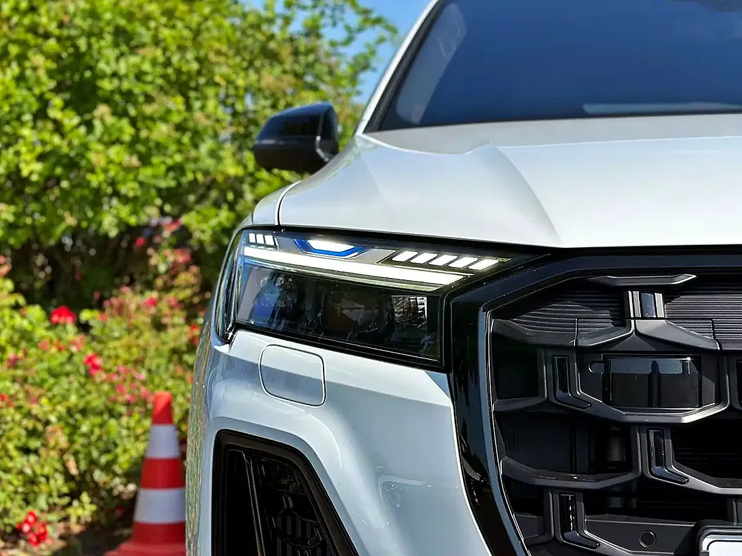 Audi Q7 TFSI quattro S line - Thumbnail 4