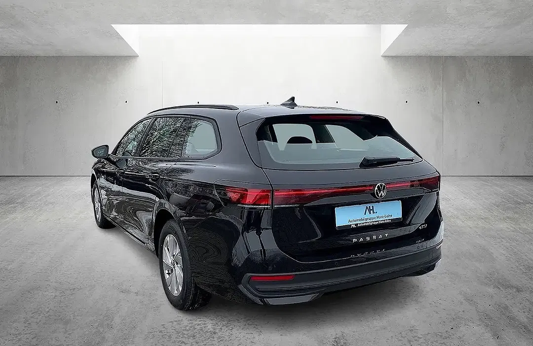 Volkswagen Passat Variant 1.5 eTSI DSG - Thumbnail 3