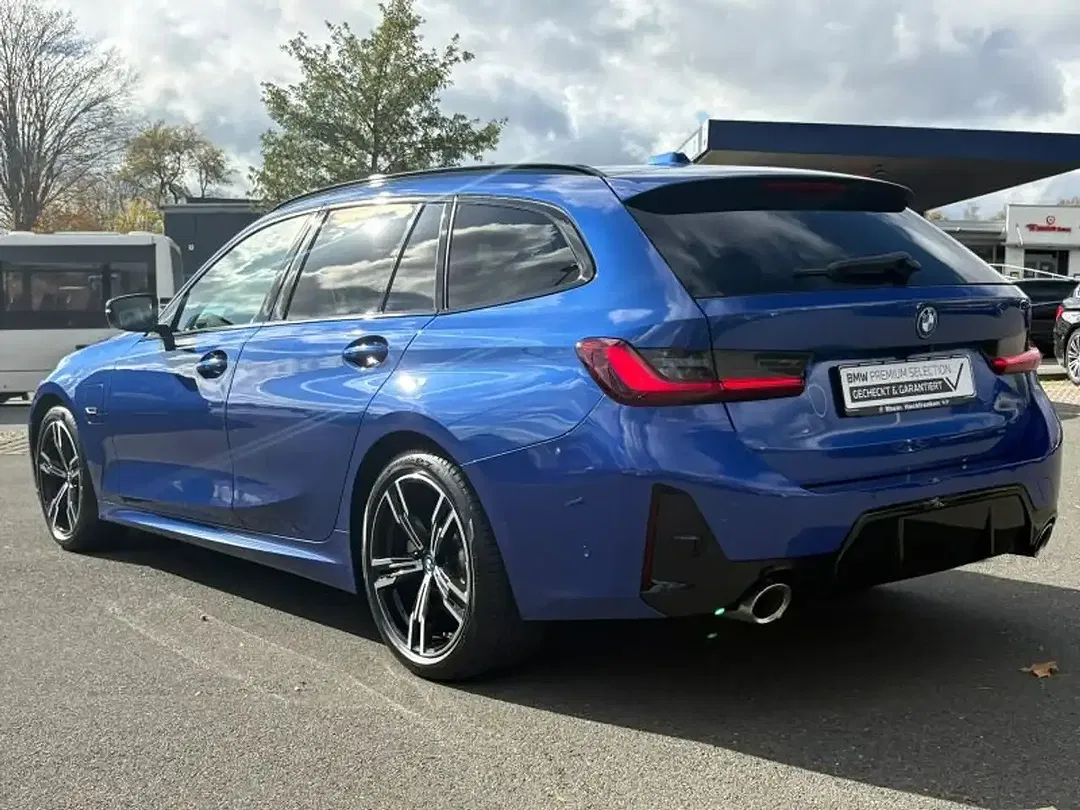 BMW 330 M Touring - Thumbnail 4