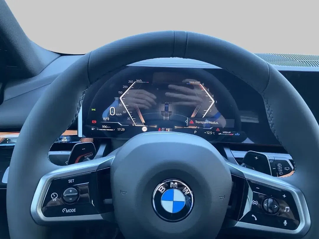 BMW 520 xDrive Touring M Sport Pro - Thumbnail 10