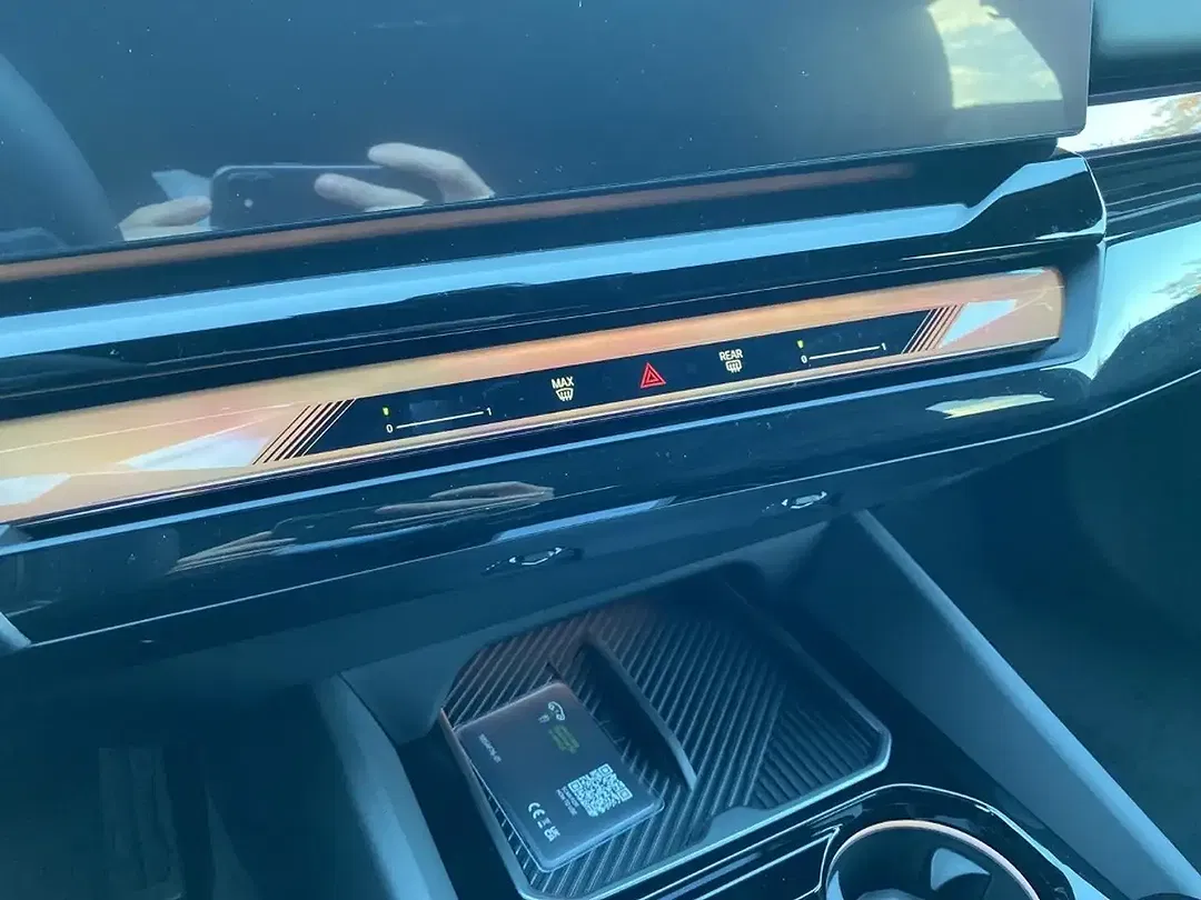 BMW 520 xDrive Touring M Sport Pro - Thumbnail 12