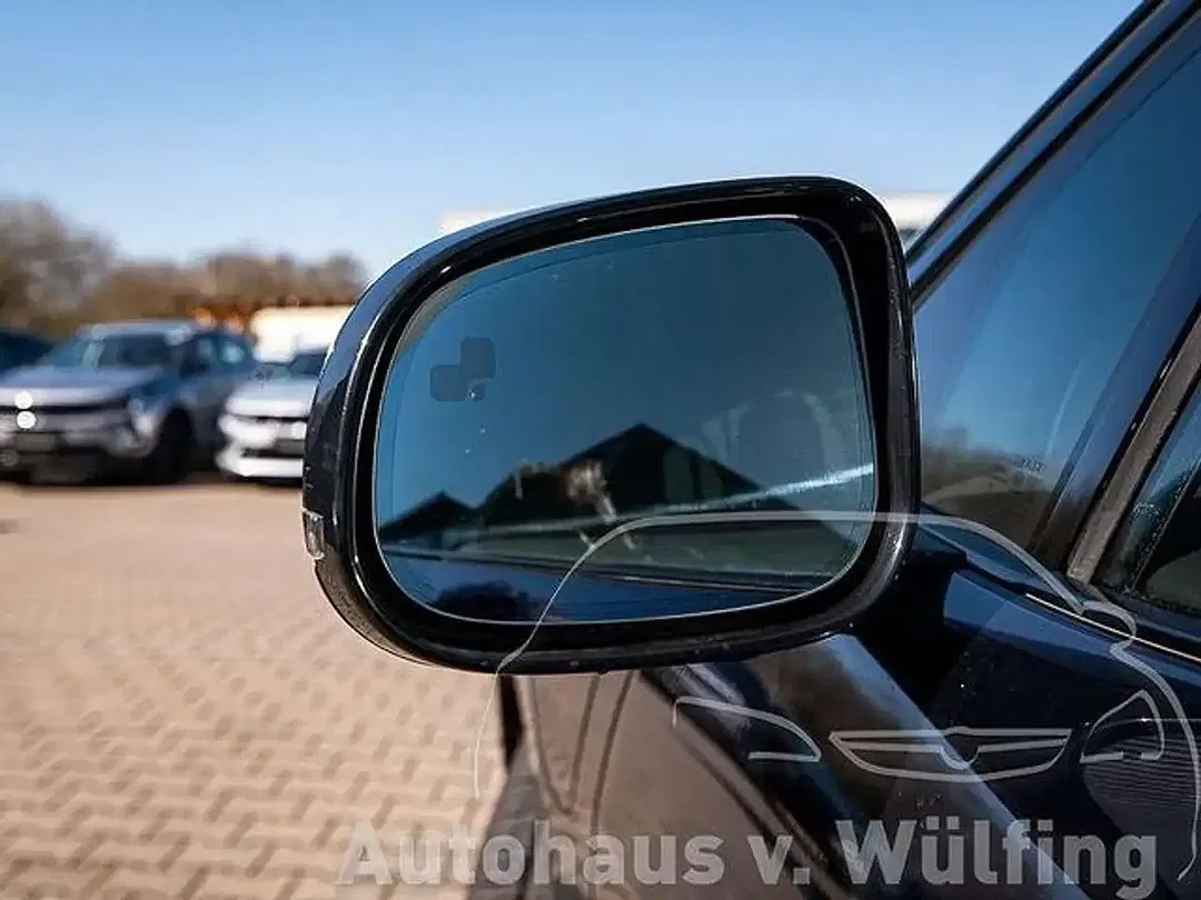 Jaguar I-Pace SE - Thumbnail 10