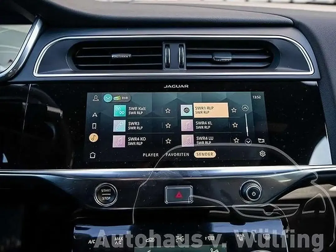 Jaguar I-Pace SE - Thumbnail 21