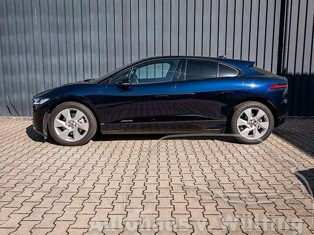 Jaguar I-Pace SE - Thumbnail 4