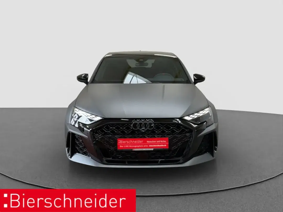 Audi RS3 Matrix LED Sportback - foto 2