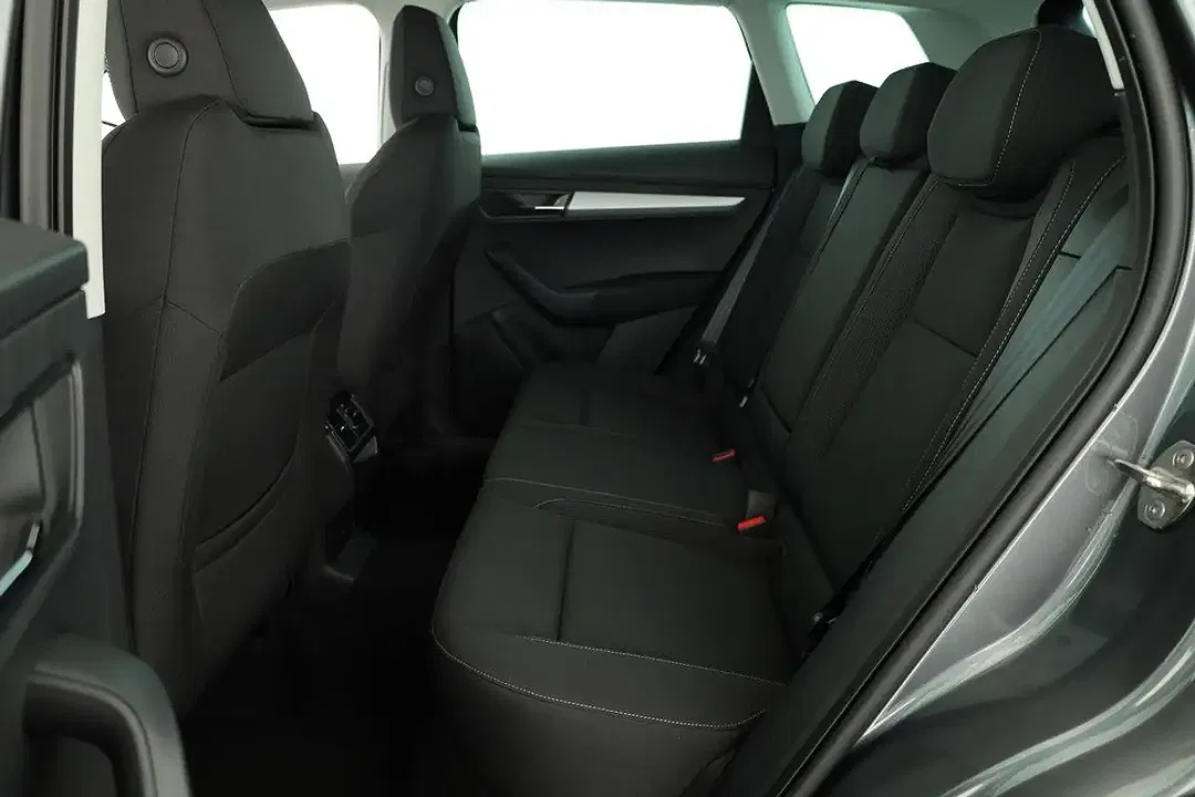 Skoda Karoq 2.0 TDI DSG 4x4 Selection - Thumbnail 12