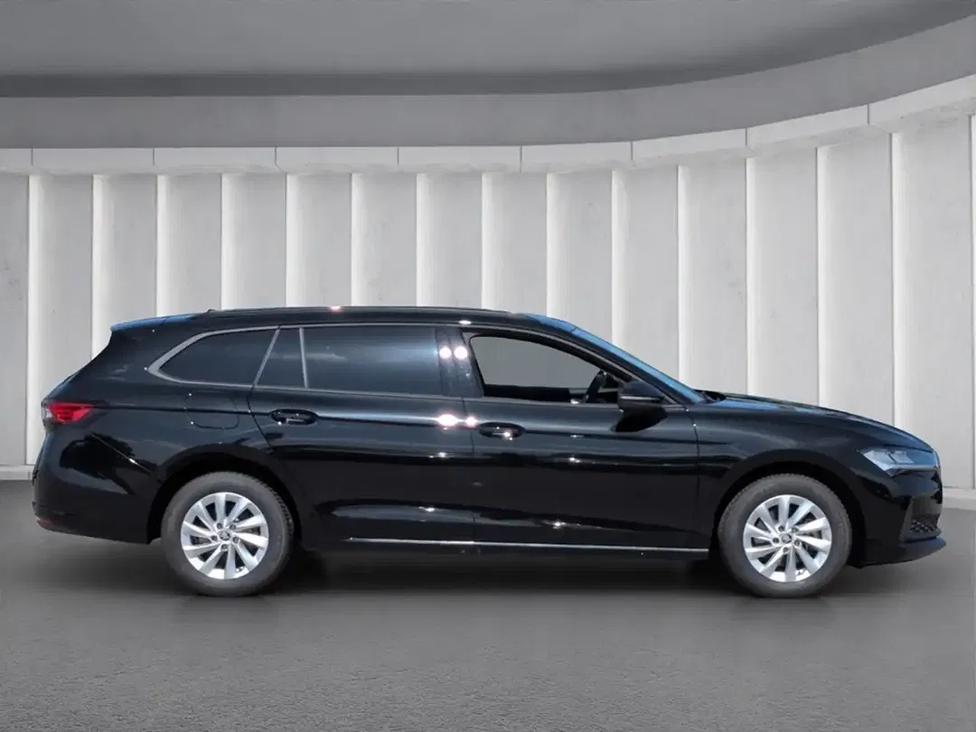 Skoda Superb TDI DSG Combi Essence - Thumbnail 2