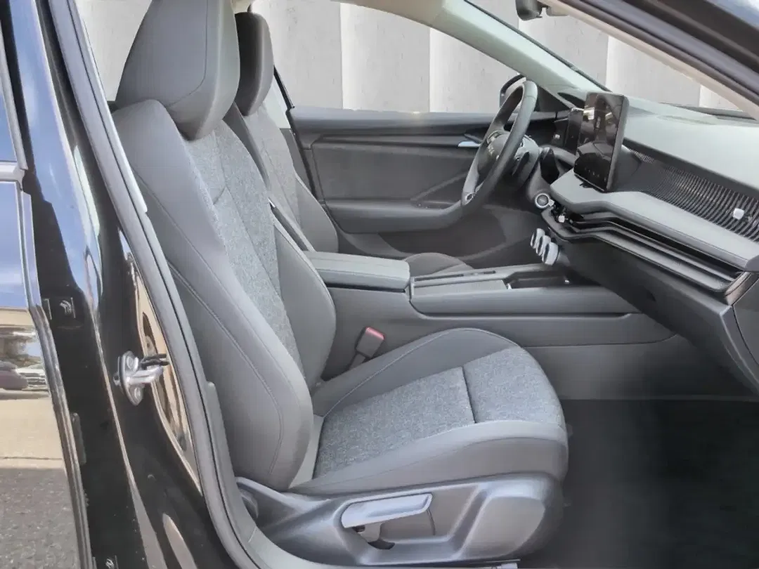 Skoda Superb TDI DSG Combi Essence - Thumbnail 7