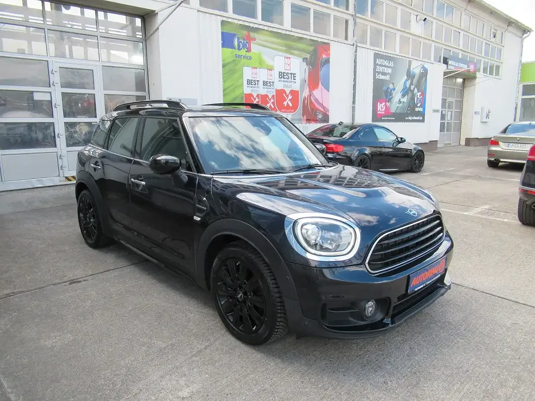 MINI Cooper Countryman - Thumbnail 3