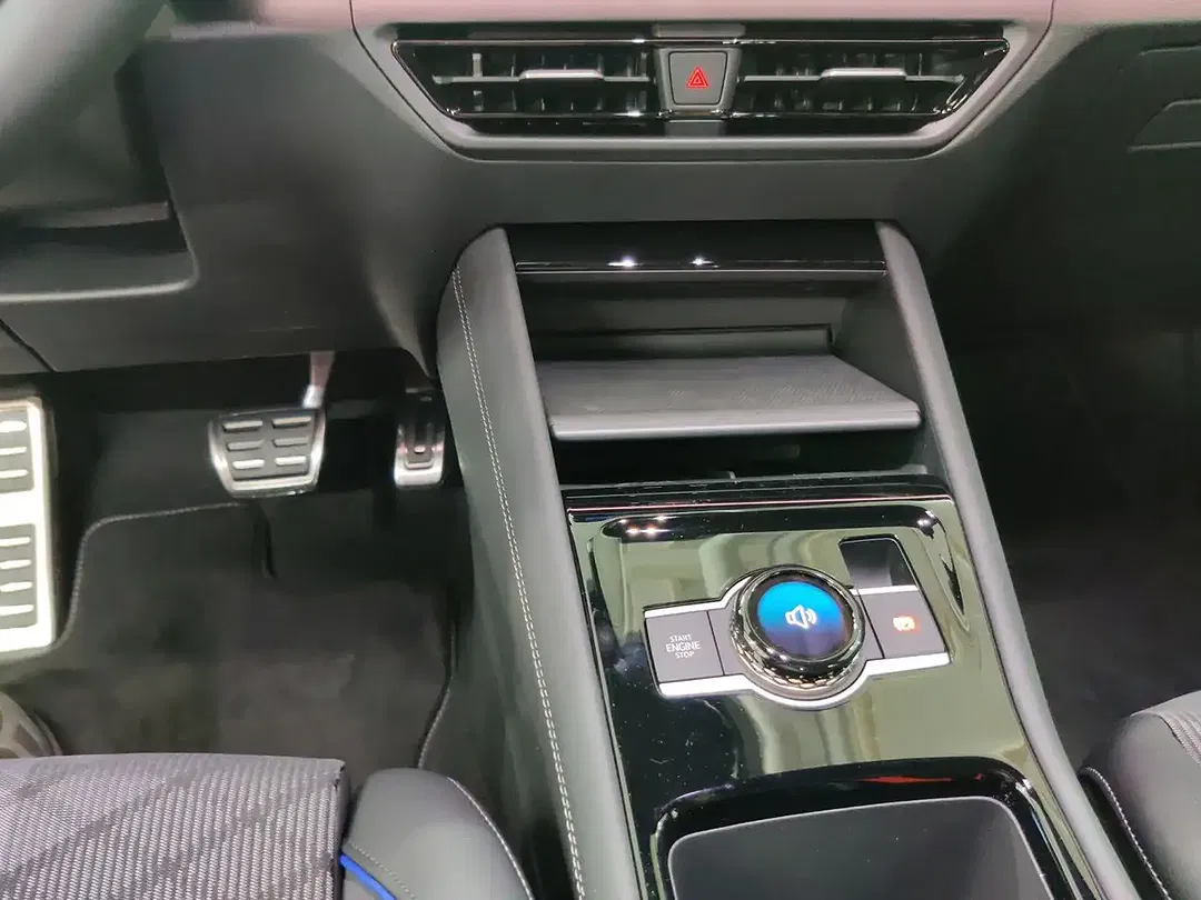 Volkswagen Tiguan 1.5 eTSI R-Line Black Style IQ.Drive - Thumbnail 10