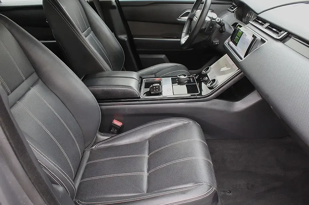 Land Rover Range Rover Velar AUT 4x4 - Thumbnail 10