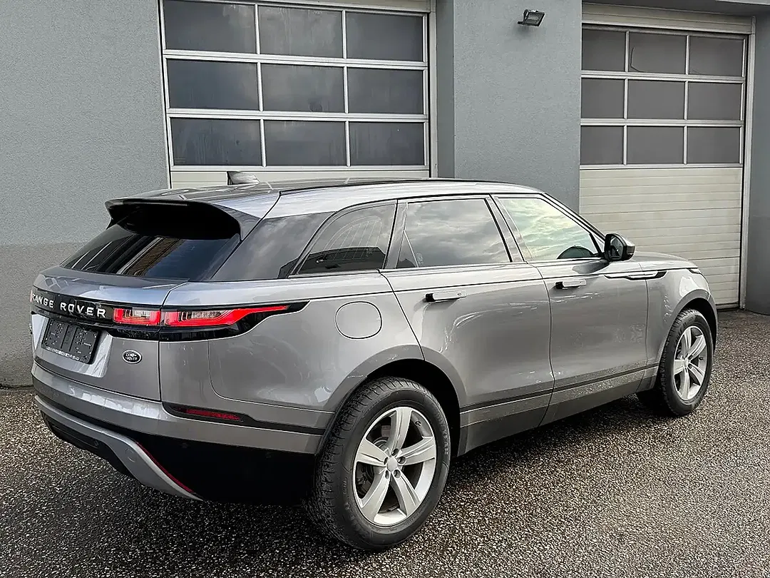 Land Rover Range Rover Velar AUT 4x4 - Thumbnail 6