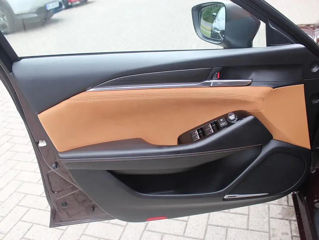 Mazda 6 - Thumbnail 10