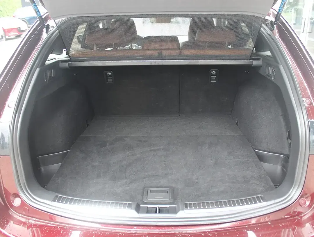 Mazda 6 - Thumbnail 9
