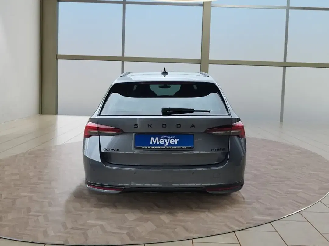 Skoda Octavia 1.5 TSI MHEV Combi Sportline - Thumbnail 4