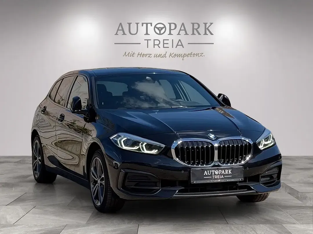 BMW 118 Sport Line - Thumbnail 1