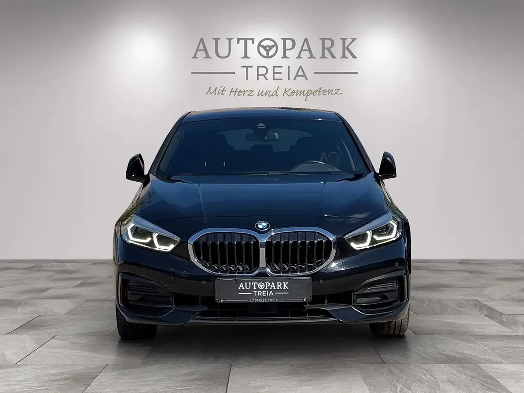BMW 118 Sport Line - Thumbnail 2